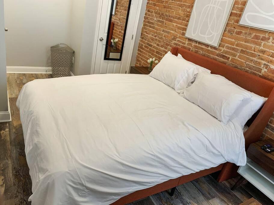 Cozy Modern Apt In The Heart Of Fells Point! Baltimore Buitenkant foto